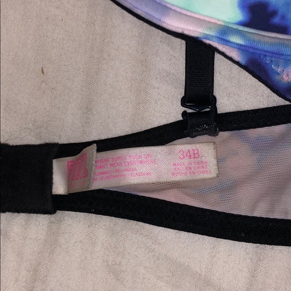 VS pink super push up bra - Picture 2 of 4